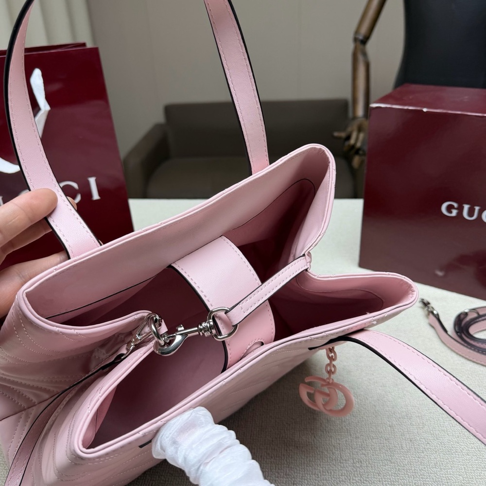 Gucci women's bags - Picture 7 of 8